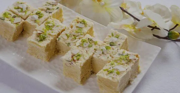Prabhuji Soan Papdi 200g – Flaky Indian Sweet with Cardamom, Almond & Pistachio - Image 3