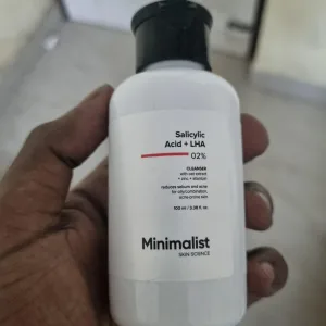 Salicylic acid and LHA 2 percent face cleanser for oily, congested skin