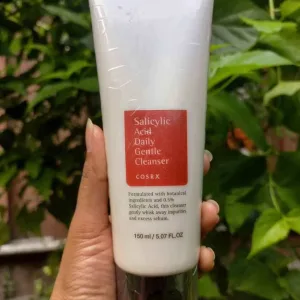Salicylic acid BHA creamy foam cleanser for oily and congested skin