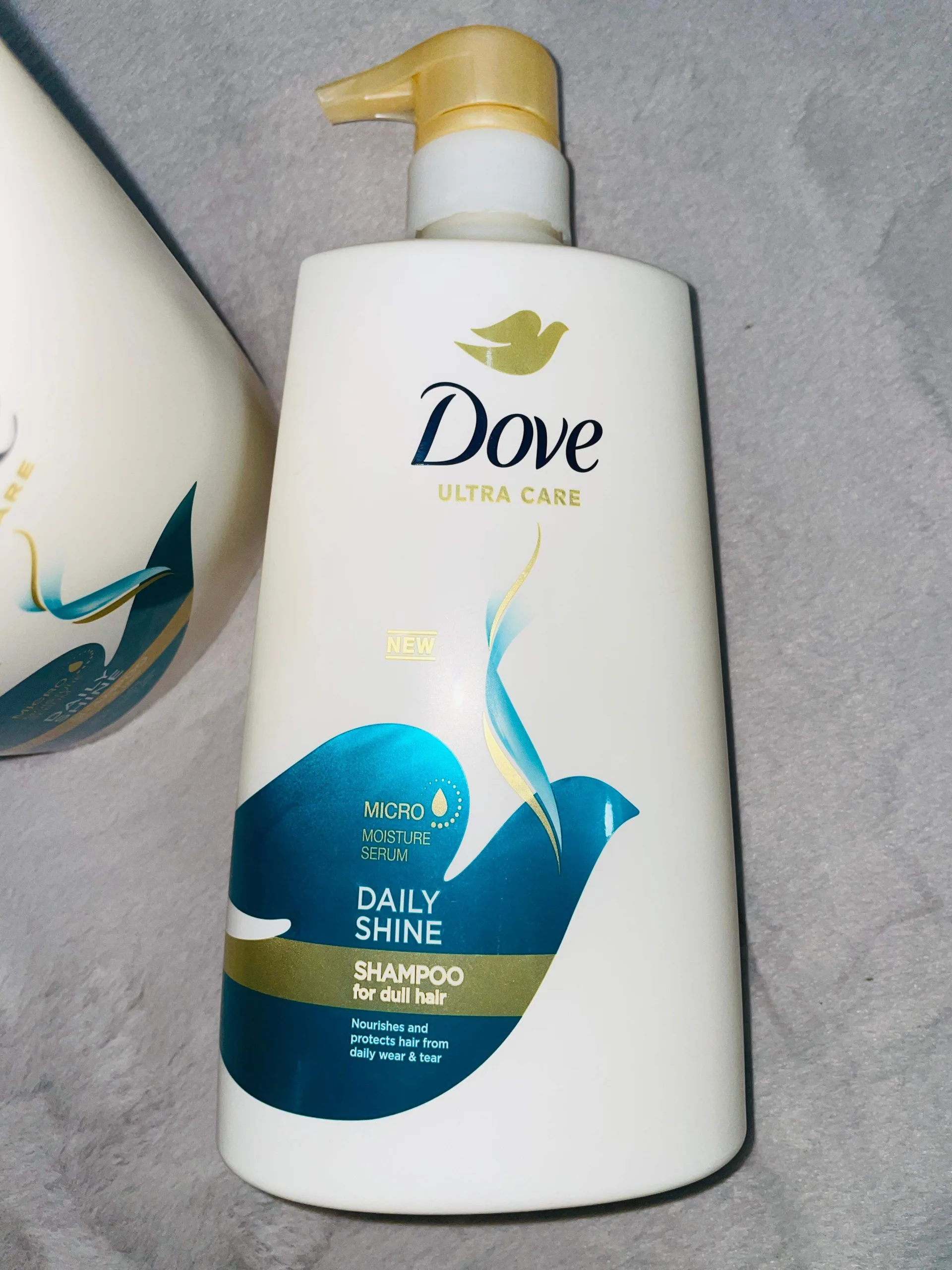 5c3885fbe5944f1eaf7618c7f94268b1.jpg Dove Ultra Care Micro Moisture Serum Daily Shine shampoo 680ml