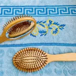 Wooden hair comb and bamboo scalp massage brush set anti static