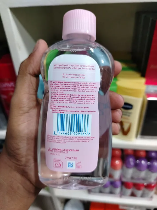 Johnson's baby oil 300ml for massage and after bath care