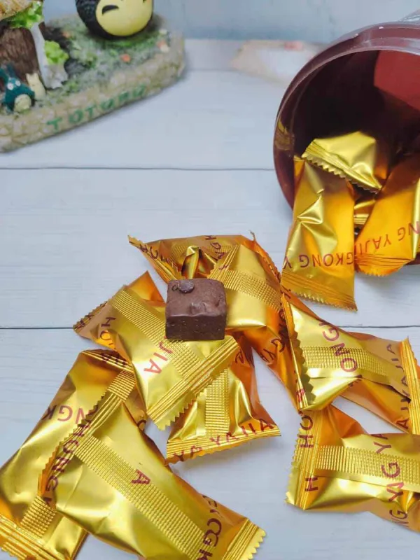 Rich cocoa chocolate buds 72 gram pack for weddings and parties