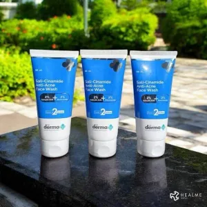 The Derma Co anti-acne cleanser texture and packaging detail