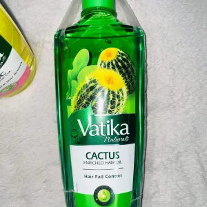 Vatika cactus ghergir and garlic hair oil 300ml anti breakage